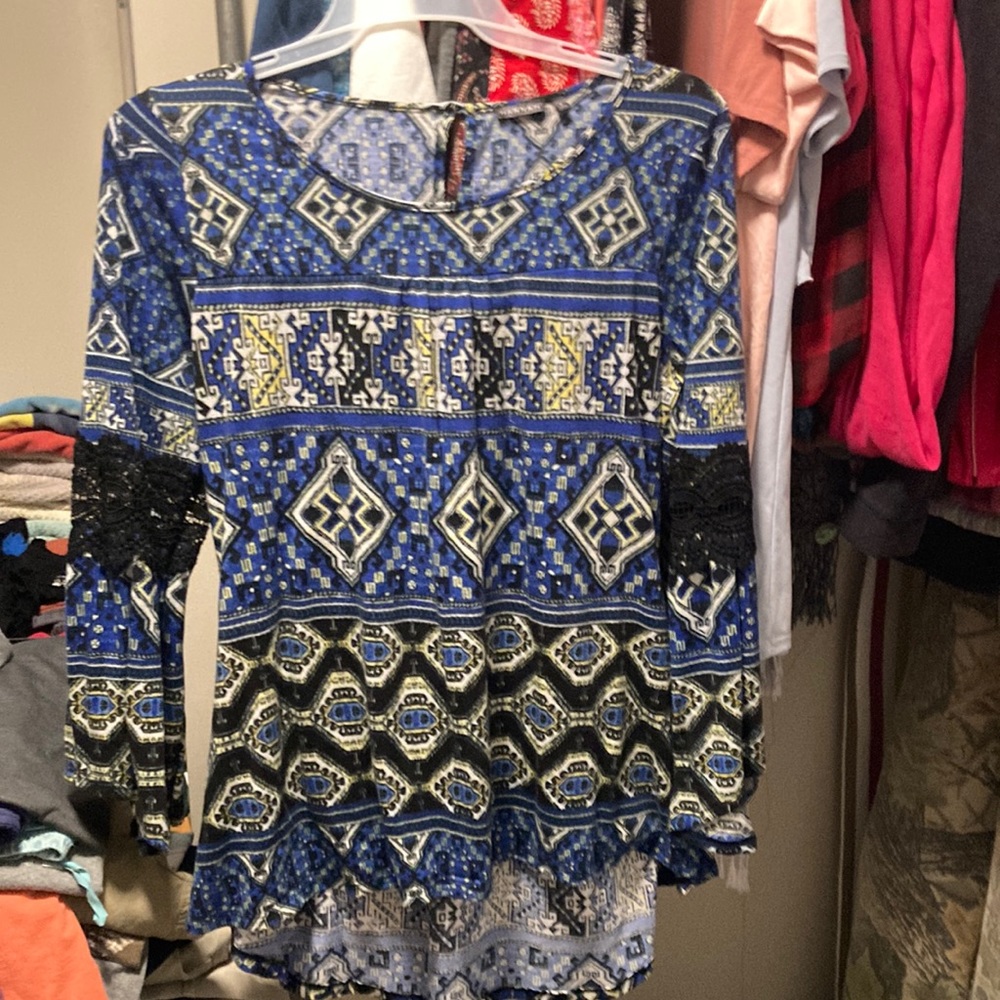 Ladies size large Hannah hi low tunic.